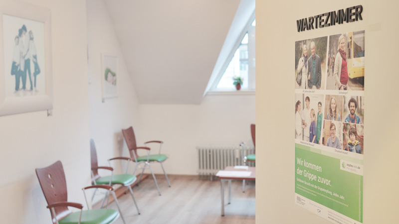 Wartezimmer in der Praxis für Gynäkologie – Frauenarzt Brake
